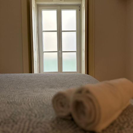 Central Bedroom In Shared House In Chiado - Historic Center Of Lisbon Lisboa Exterior foto
