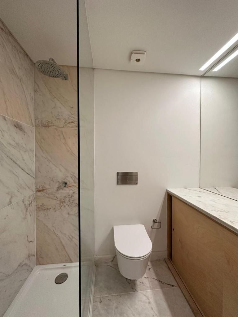 Central Bedroom In Shared House In Chiado - Historic Center Of Lisbon Lisboa Exterior foto